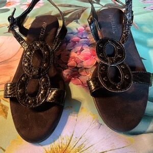AEROSOLES Black Sandals with Metallic Embellishments